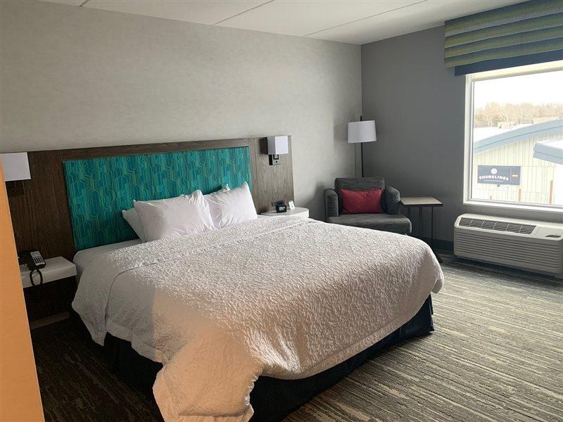 Hampton Inn Peterborough Eksteriør billede