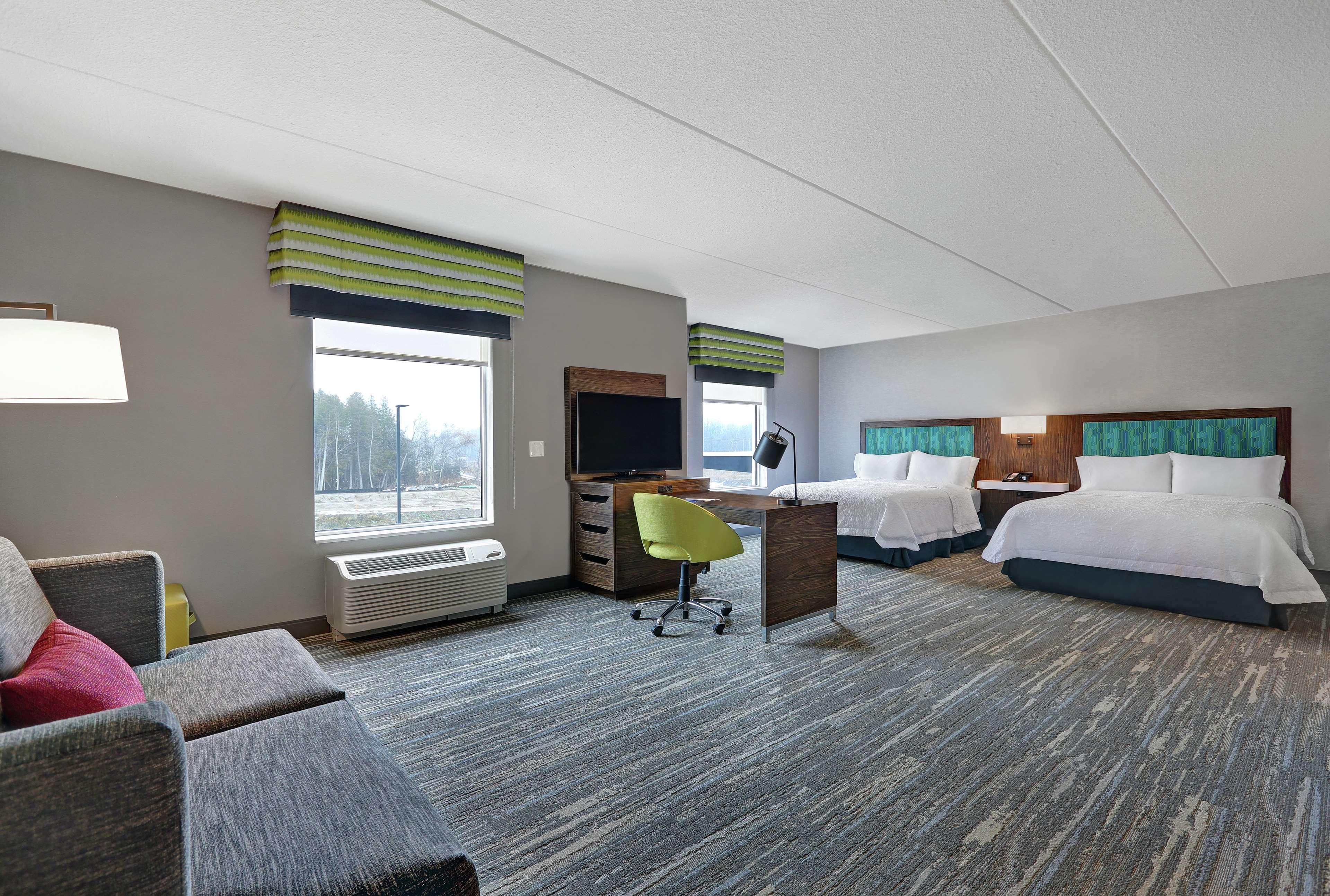 Hampton Inn Peterborough Eksteriør billede
