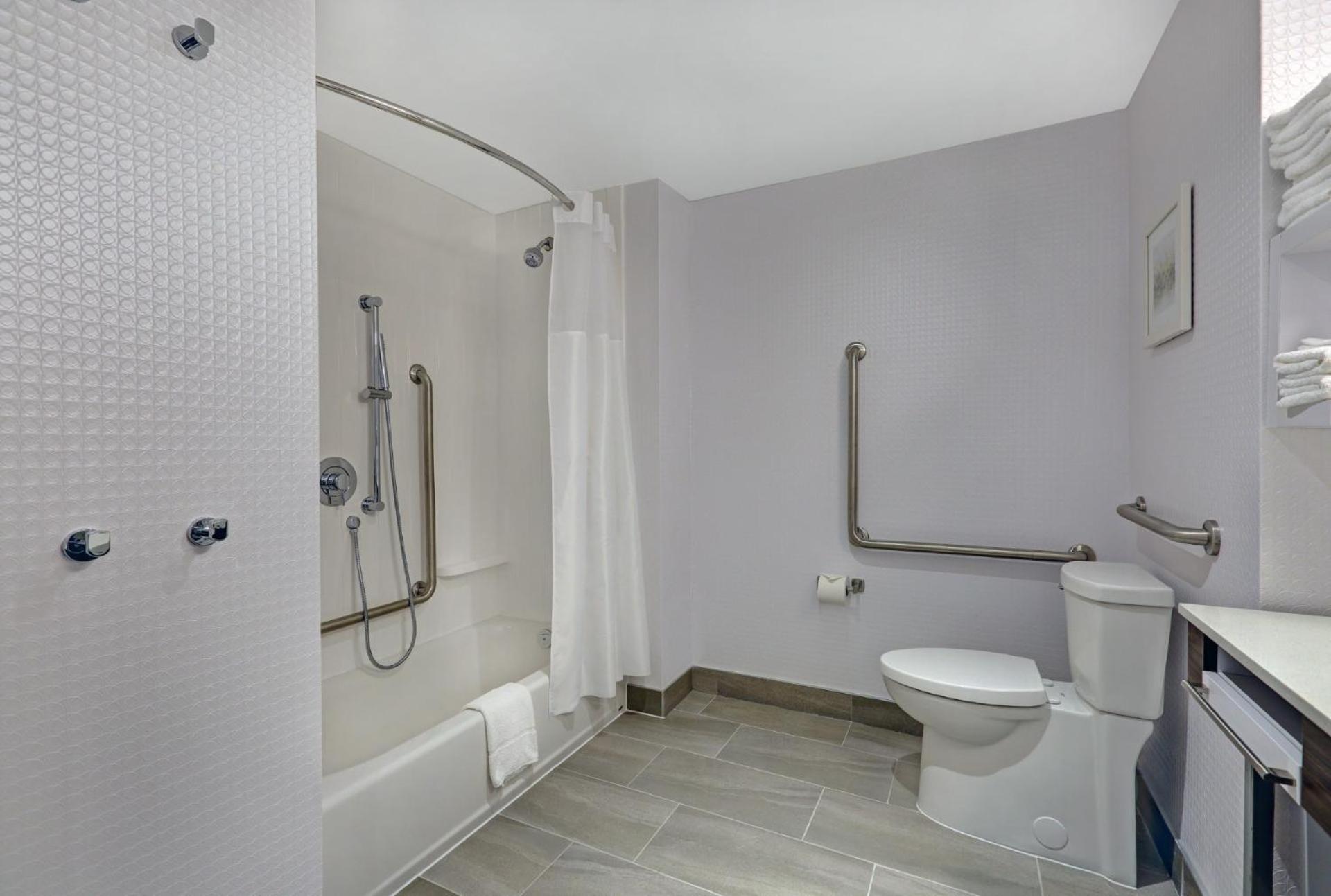 Hampton Inn Peterborough Eksteriør billede