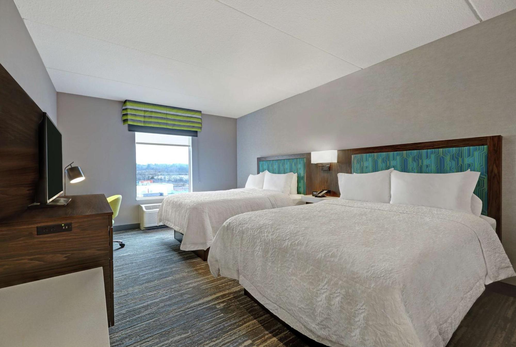 Hampton Inn Peterborough Eksteriør billede