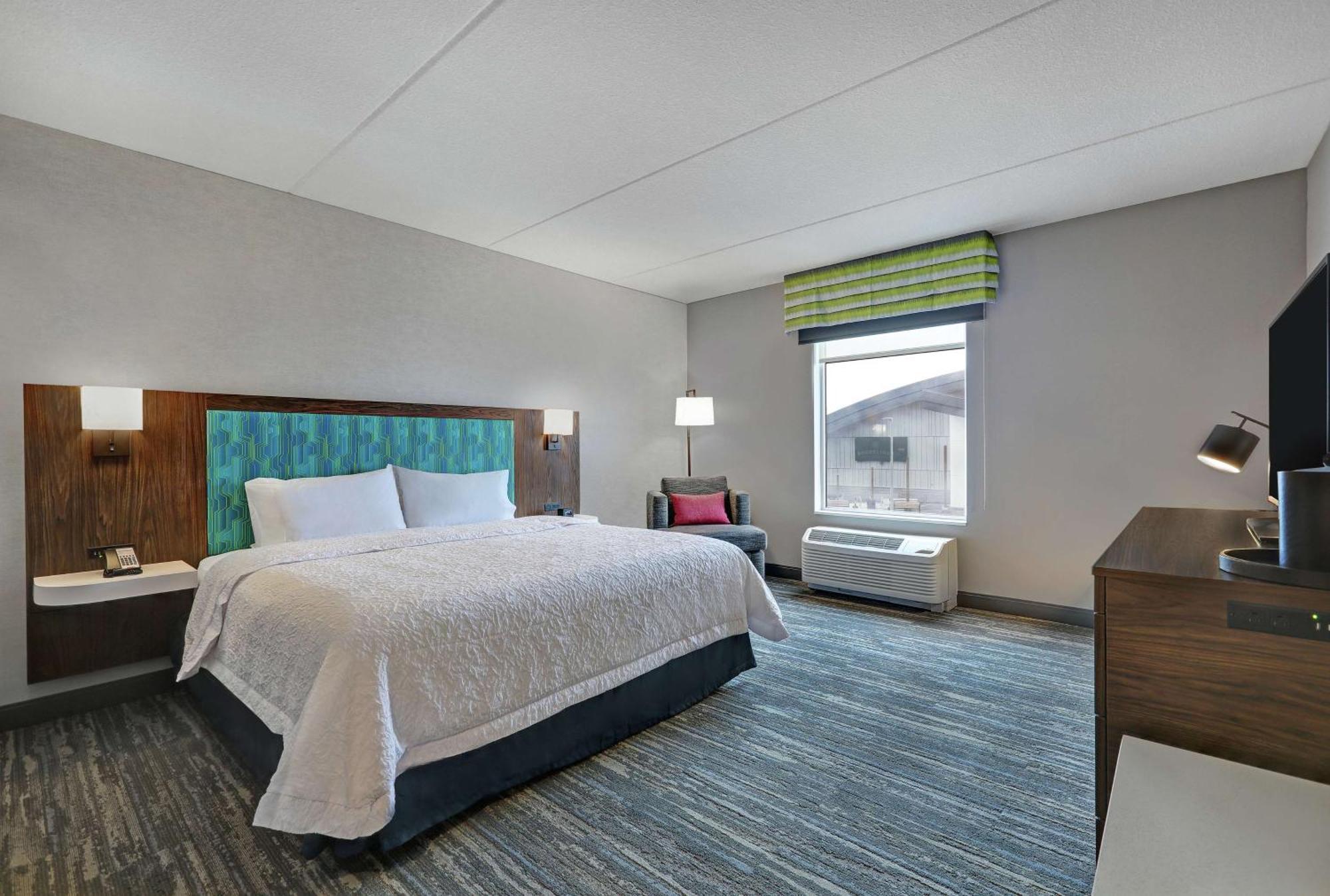 Hampton Inn Peterborough Eksteriør billede